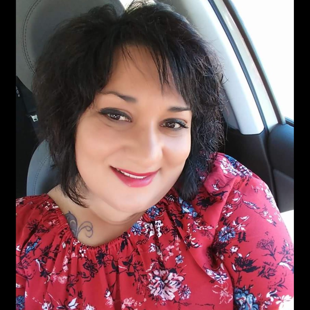 Meet your Posher, Gloria